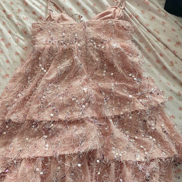 Pink sequin fringe dress - Picture 2 of 4